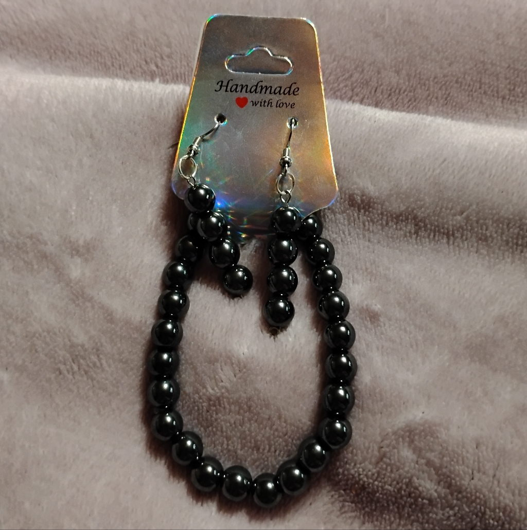 Handmade Dark Silver Beaded Bracelet With Cute Dark Silver Earrings